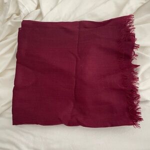 Elegant Loro Piana Burgundy Lightweight  Scarf
